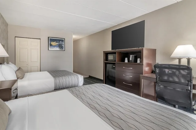 غرفة قياسية بسريرين كوين لذوي الإعاقة، Best Western Plus Keene Hotel 7/10