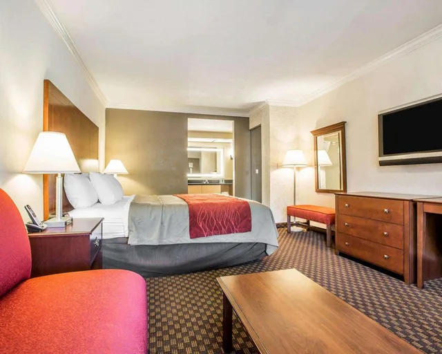 غرفة بسرير كينج، Hyland Inn near Pasadena Civic Center 5/5