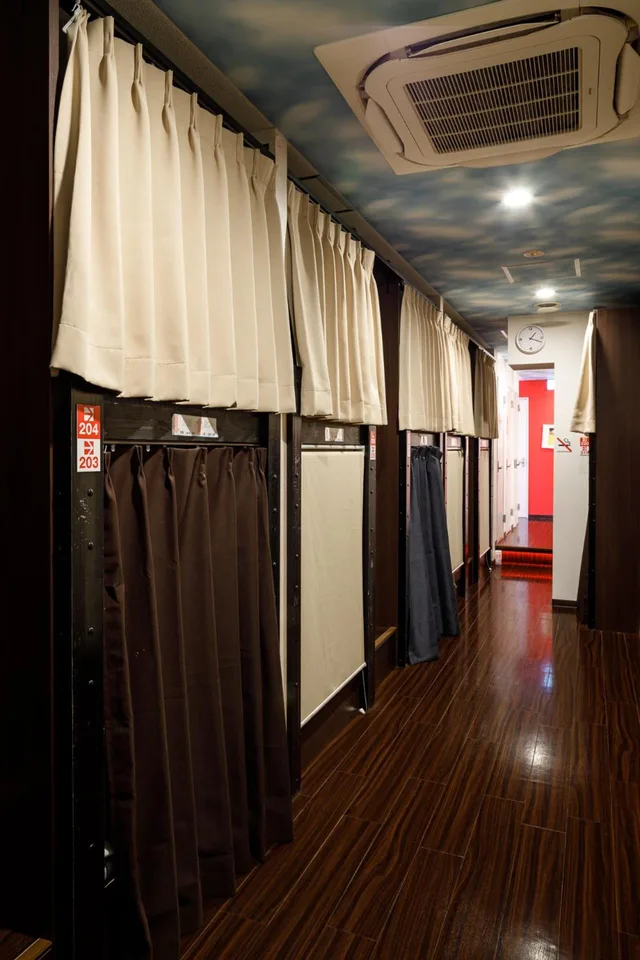 Female Dorm, Upper, Bunk Bed, Hotel Owl Tokyo - Hostel 5/8