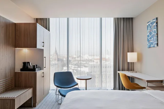 غرفة بسرير كينج بإطلالة على المدينة، Courtyard by Marriott Szczecin City 8/8