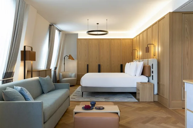 غرفة ديلوكس بسرير كينج، Kempinski Palace Engelberg 1/1