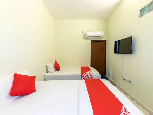 غرفة قياسية بسريرين منفصلين، OYO 432 My 7Days Inn 1/2