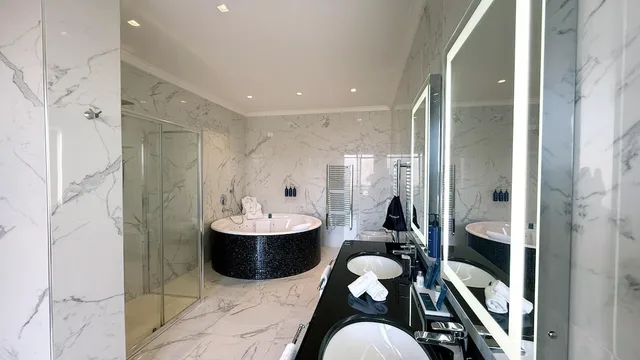 غرفة رئاسية بشرفة، Radisson Blu Ghr Hotel Rome 2/2