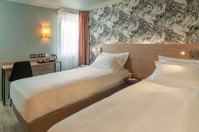 Superior, King Bed, Sure Hotel by Best Western Rochefort sur Mer 3/4