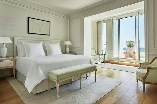جناح بسرير كينج، Grand Hotel du Cap-Ferrat, a Four Seasons Hotel 2/6