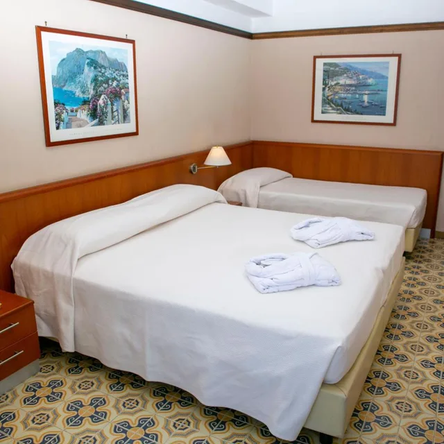 Superior, Double or Twin Bed, Sea View, Pietra Di Luna 1/4