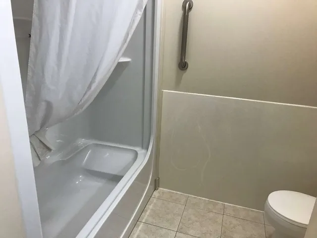 جناح بسرير كينج مع أريكة، Best Western Thunder Bay Crossroads 3/3