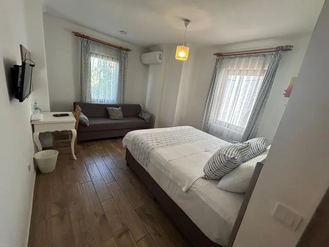 غرفة كومفورت ثلاثية، Hotel Vitis 3/6