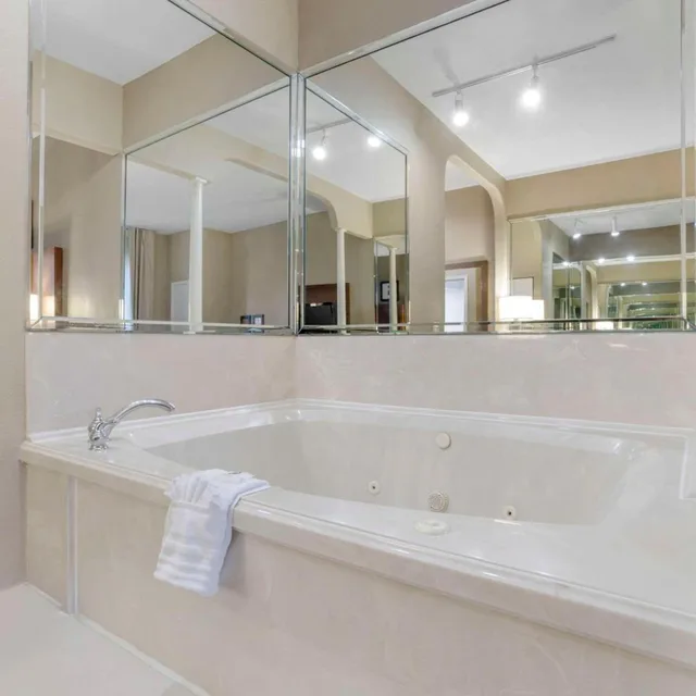 جناح بسرير كينج مع أريكة، Comfort Suites Houston NW - Vintage Park 7/7