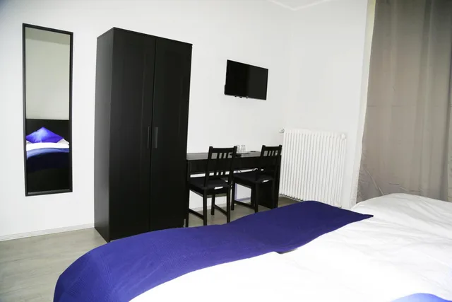 غرفة بسرير كينج، Main Hotel Frankfurt City 1/5
