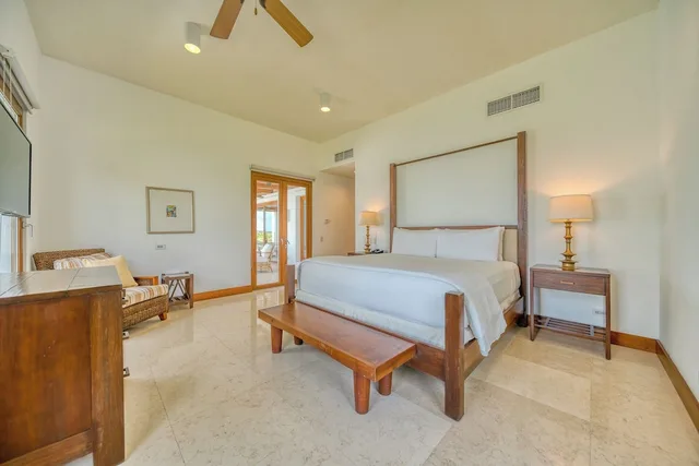 فيلا فاخرة بسريرين كوين بإطلالة على البحر بـ5 غرف نوم بمسبح خاص، Las Verandas Hotel And Villas 7/9
