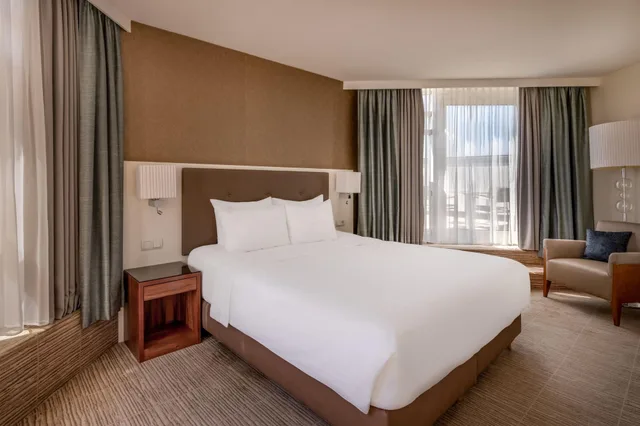 1 Bedroom, Junior Suite, Terrace, Munich Marriott Hotel 1/4