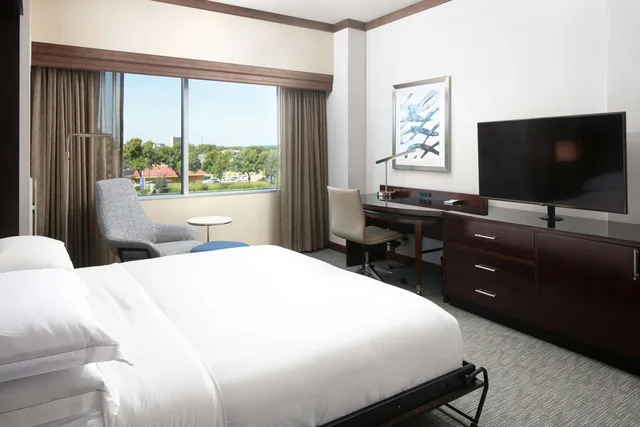 جناح تنفيذي بسرير كينج، Hilton Minneapolis Bloomington 2/4