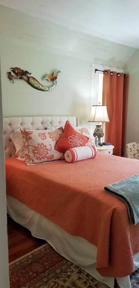 جناح بسرير كوين بحمام خاص، Dolan House B&B 4/6