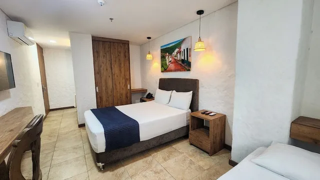 Superior, Triple, 1 Double and 1 Single Bed, Casa del Hidalgo 2/7