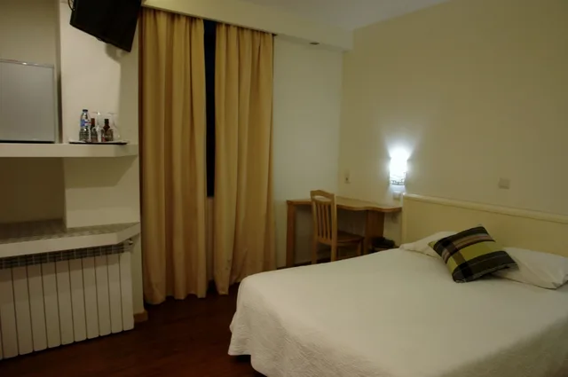 Superior, Double or Twin Bed, Universal Hotel 3/10