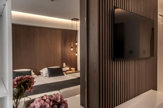 جناح تنفيذي بسرير كوين مع أريكة، Pavlo Napa Beach Hotel 4/10