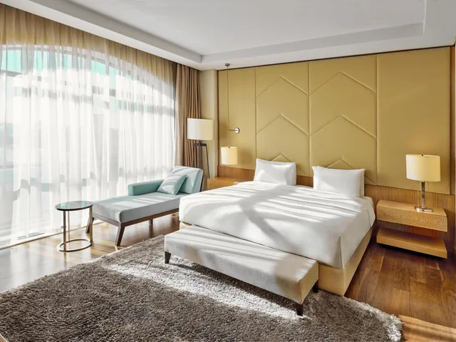Diplomat, Suite, King Bed, Sofa، Hyatt Regency Tashkent 1/2