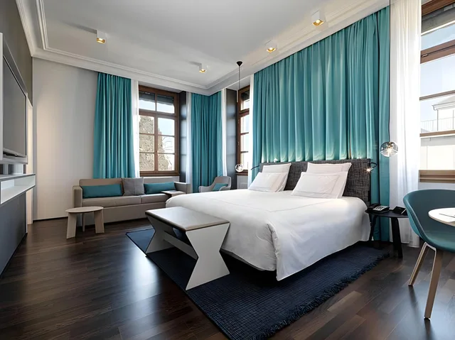 جناح جونيور بسرير كينج، Hotel Metropole Geneve 1/1