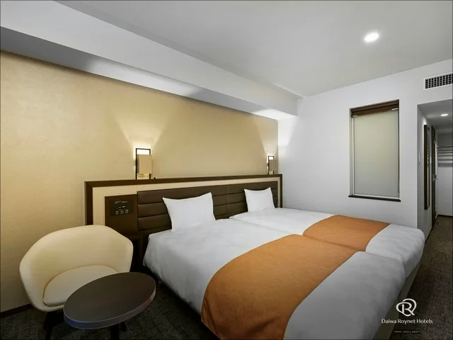 Hollywood, Twin Beds, Smoking، Daiwa Roynet Hotel Osaka Kitahama 1/1