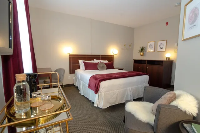 غرفة بسرير كوين بجاكوزي، Hotel Dorion 10/10