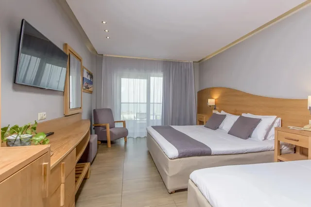 Room, Single, Double Bed, Garden or Land View، Lyttos Beach Hotel 1/2