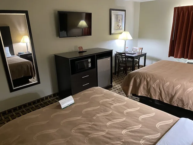 غرفة قياسية بسريرين كوين، Quality Inn Morton at I-74 2/4