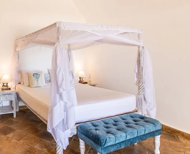 Double Bed, Ocean View, Chale Island Resort 3/4