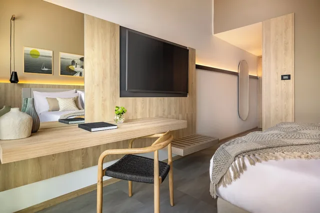 غرفة بسرير كوين مع أريكة، Valamar Tirena Hotel 4/7