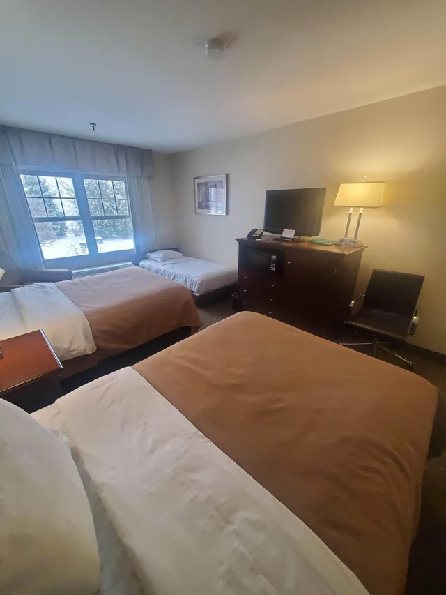 غرفة بسريرين مزدوجين، Country Inn at The Mall 1/7