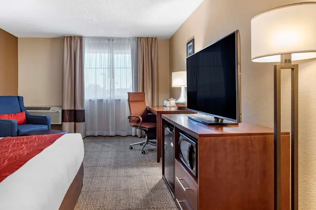 غرفة بسرير كينج لذوي الإعاقة، Comfort Inn Santa Rosa on Route 66 6/7