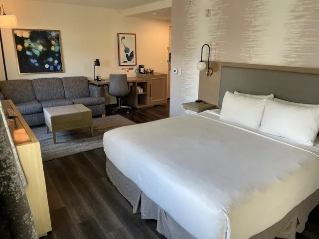 غرفة بسرير كينج لذوي الإعاقة، Hyatt Place Santa Barbara 1/2