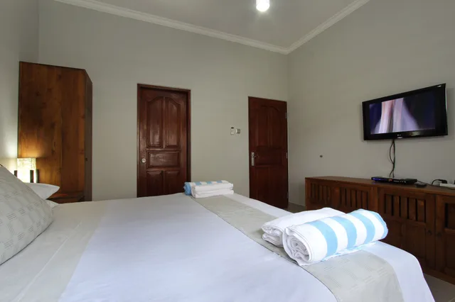 بنغل بسرير كينج، Bon Nyuh Bungalows 3/7