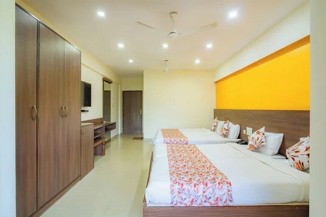 غرفة ديلوكس رباعية بسريرين مزدوجين، Hotel Campal 1/10