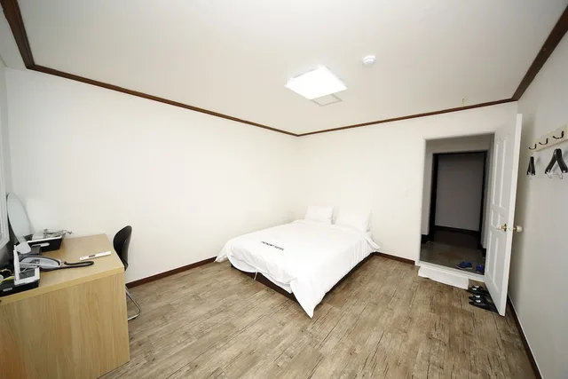 غرفة بسرير مزدوج، Ekonomy Hotel Mokpo 2/6