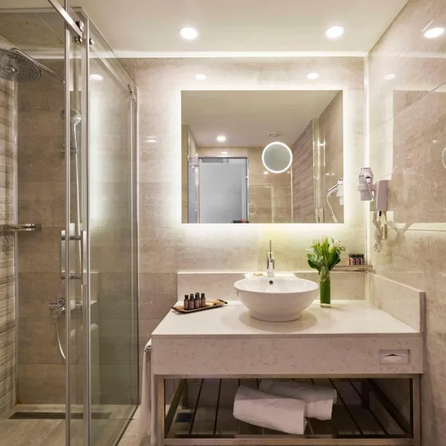 Executive, Street View، Richmond Hotel 7/10