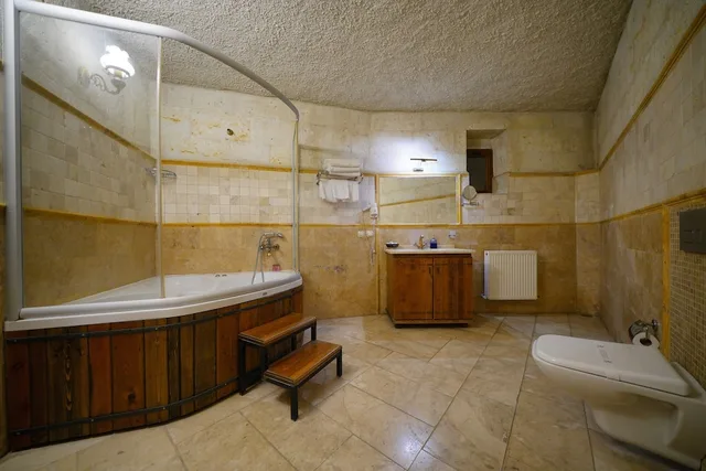 غرفة اقتصادية ثلاثية بسرير مزدوج وسرير فردي، Harman Cave Hotel 7/10