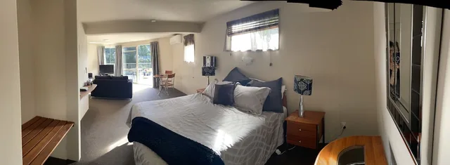 Platinum, Deluxe, Studio, Suite, King Bed, Kitchen، Absolute-Bliss 2/2