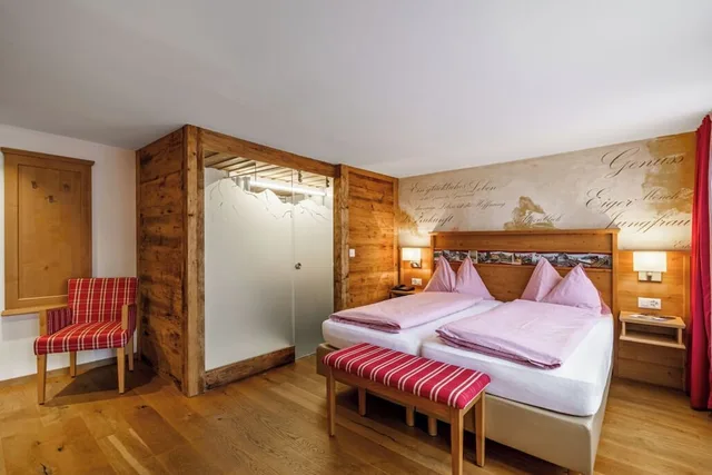 Chalet, Superior, Twin Beds, Hotel Alpenblick 3/10