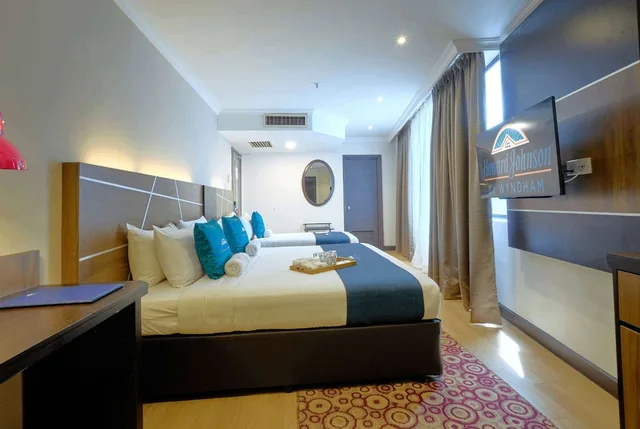 غرفة سوبيريور بسرير فردي وسرير كينج وسرير فردي، Howard Johnson By Wyndham Kuala Lumpur 118 3/6
