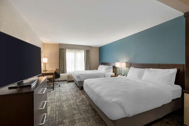 جناح بسريرين كوين لذوي الإعاقة، Best Western Watertown Inn Suites 2/7
