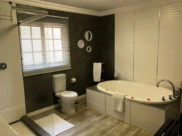 Diamond, Suite, King Bed، Galagos Lodge 4/4