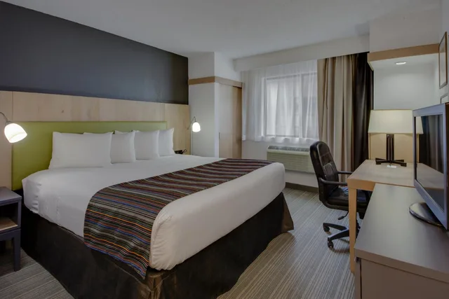 جناح استوديو بسرير كينج مع أريكة، Country Inn & Suites By Radisson, Frederick, Md 1/5
