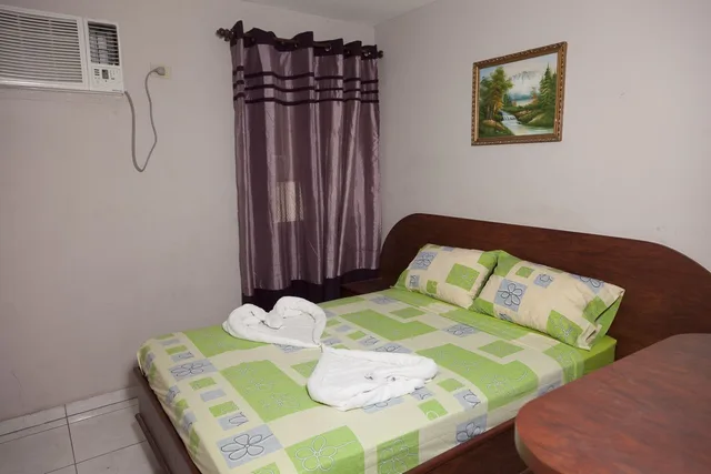 Superior, 1 Single and 2 Double Beds، Hotel Residencial Turistico Cuba 2/3