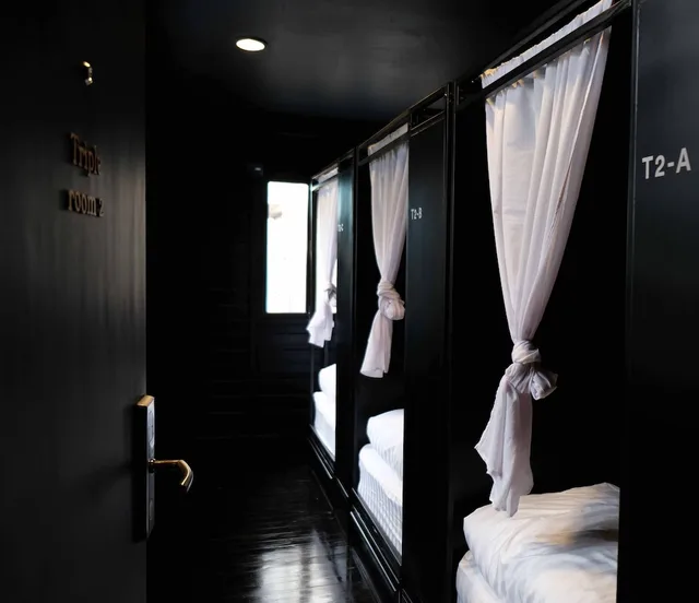 غرفة ثلاثية بثلاثة أسرّة بحمام مشترك، Kloem Hostel - Adults Only 2/5