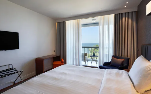 جناح ديلوكس بسرير كوين بإطلالة على البحر، Makedonia Palace, WorldHotels Luxury 2/7