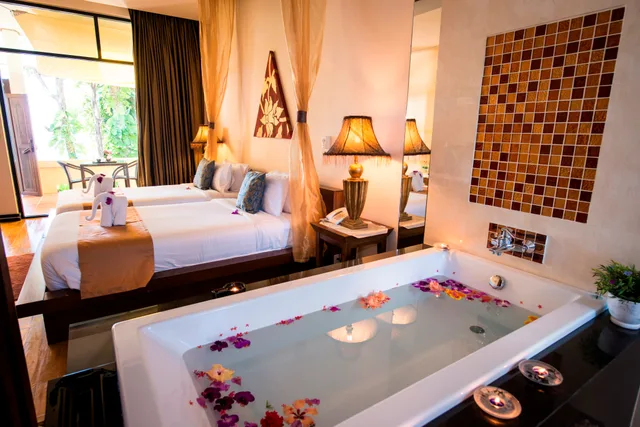 غرفة ديلوكس بإطلالة على البحر، Koh Chang Cliff Beach Resort 5/5