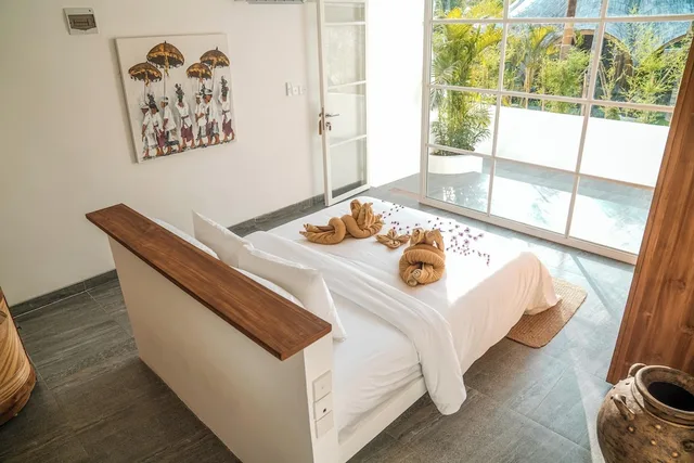 غرفة بريميوم بسرير كوين بإطلالة على المسبح، Mantra Wellness Bali 5/9