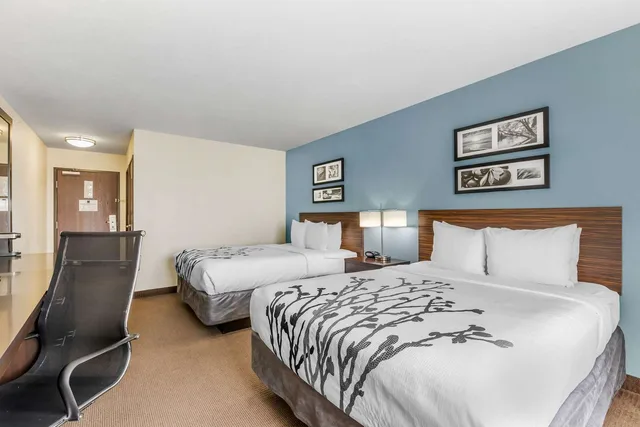 غرفة بسريرين كوين، Sleep Inn and Suites Ames near ISU Campus 1/5