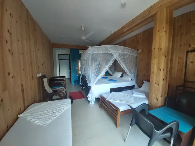غرفة عائلية رباعية بسرير مزدوج وسريرين منفصلين، Ocean Reach Holidays 1/10